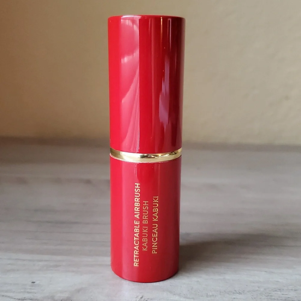 🆕️ LAURA GELLER Retractable Airbrush Kabuki Brush